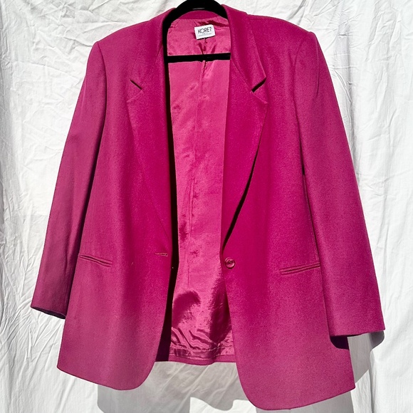 100% Merino Wool Plum Purple Over Sized Blazer with Front Pockets - Picture 3 of 4